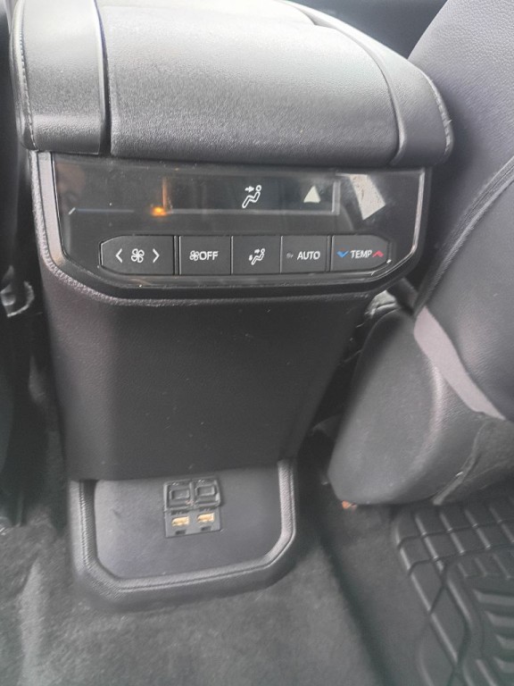 2021 Toyota Highlander Image 14