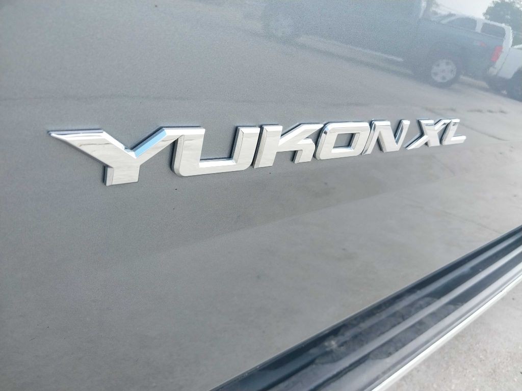 2018 GMC Yukon Image 12