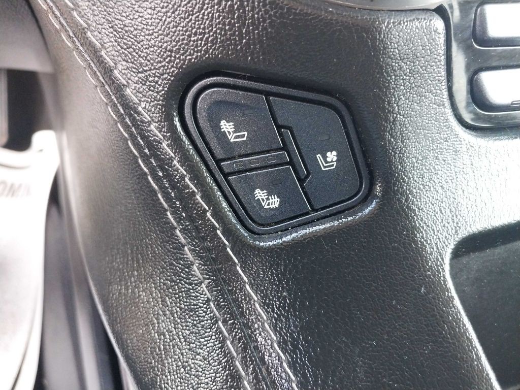 2018 GMC Yukon Image 24