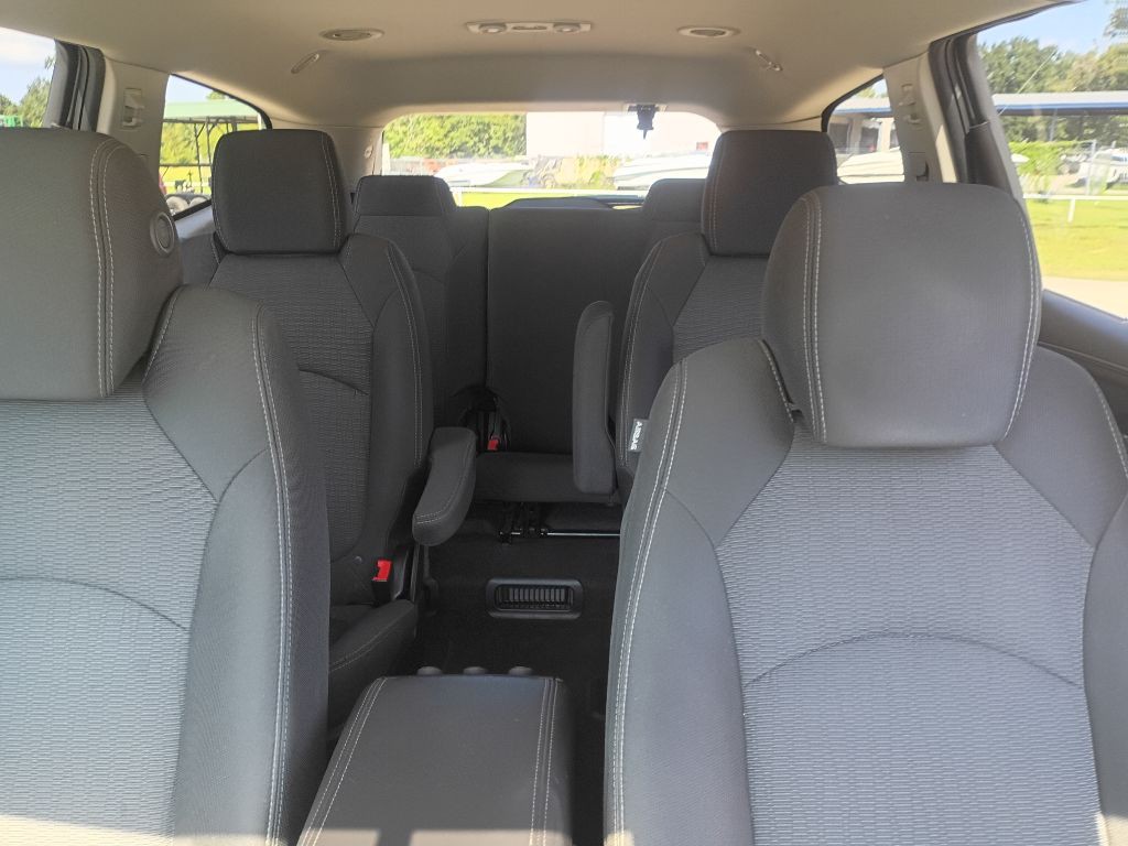 2017 Chevrolet Traverse Image 12
