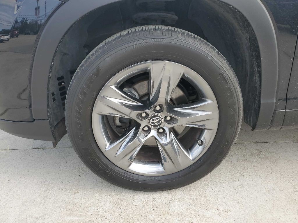 2018 Toyota Highlander Image 9
