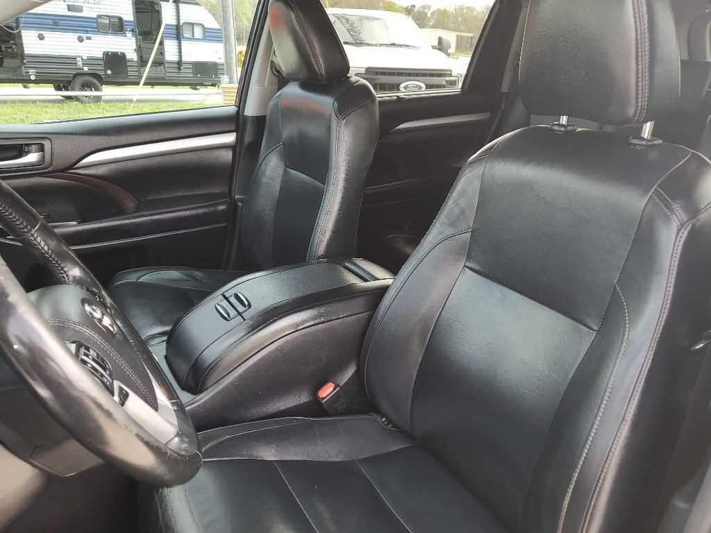 2018 Toyota Highlander Image 12