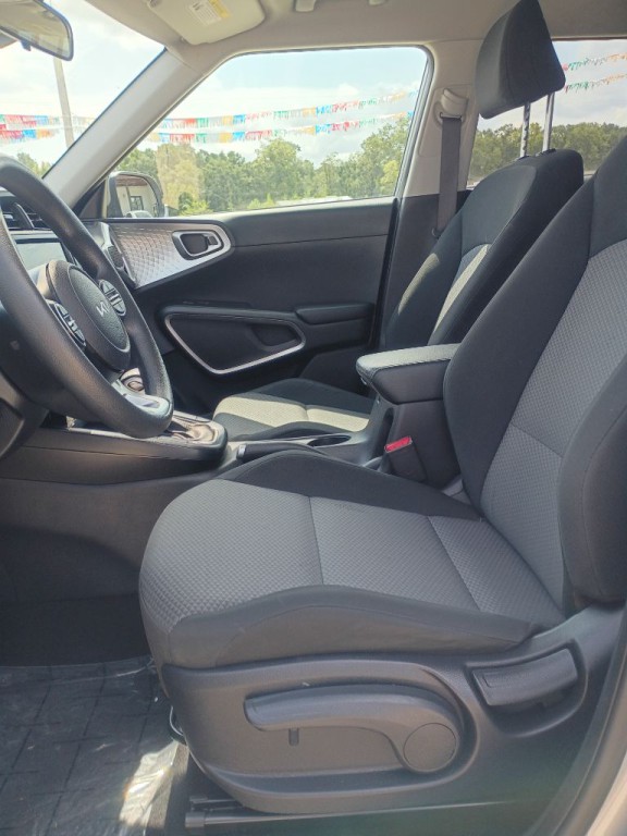 2023 Kia Soul Image 7