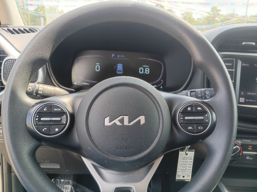 2023 Kia Soul Image 8