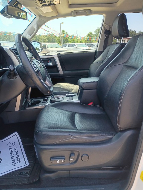 2020 Toyota 4Runner Image 7