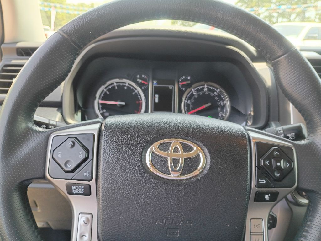 2020 Toyota 4Runner Image 8