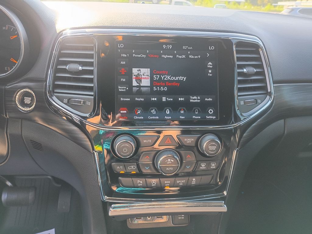 2022 Jeep Grand Cherokee Image 10