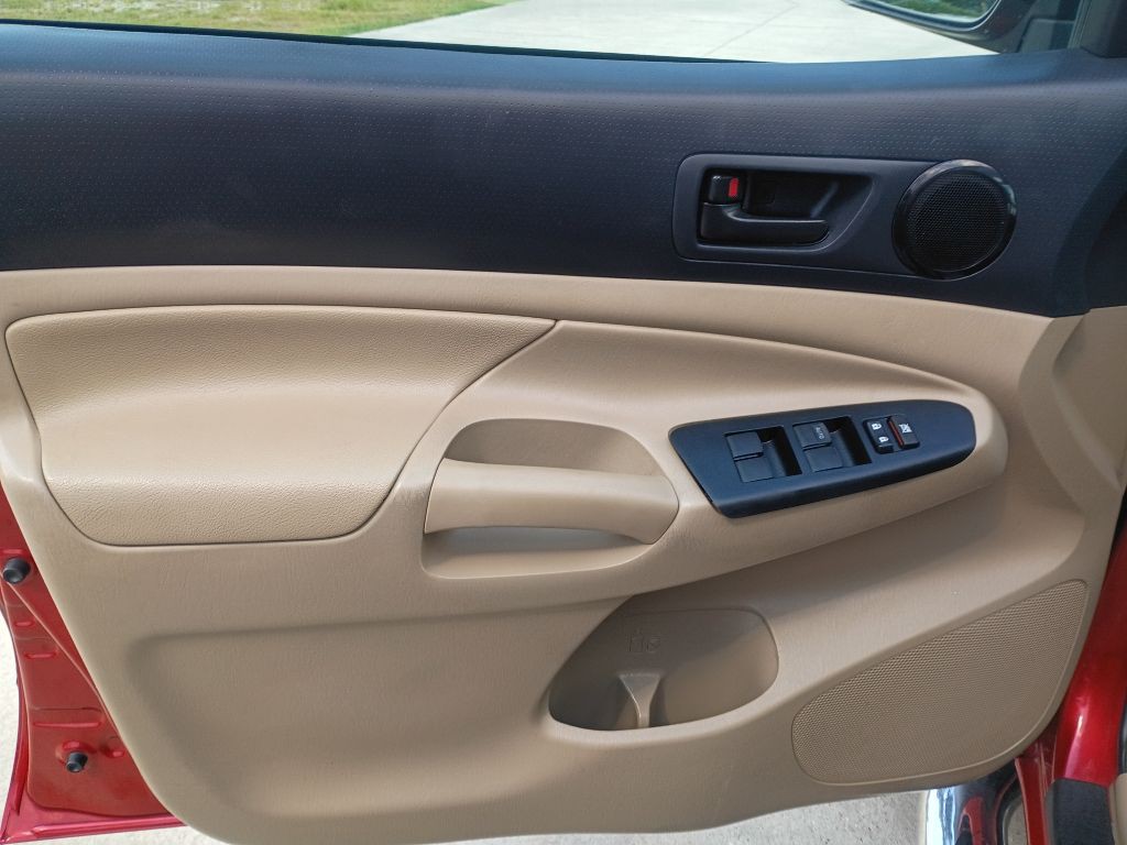 2014 Toyota Tacoma Image 6