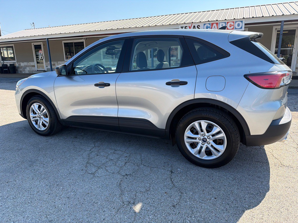 2022 Ford Escape Image 3