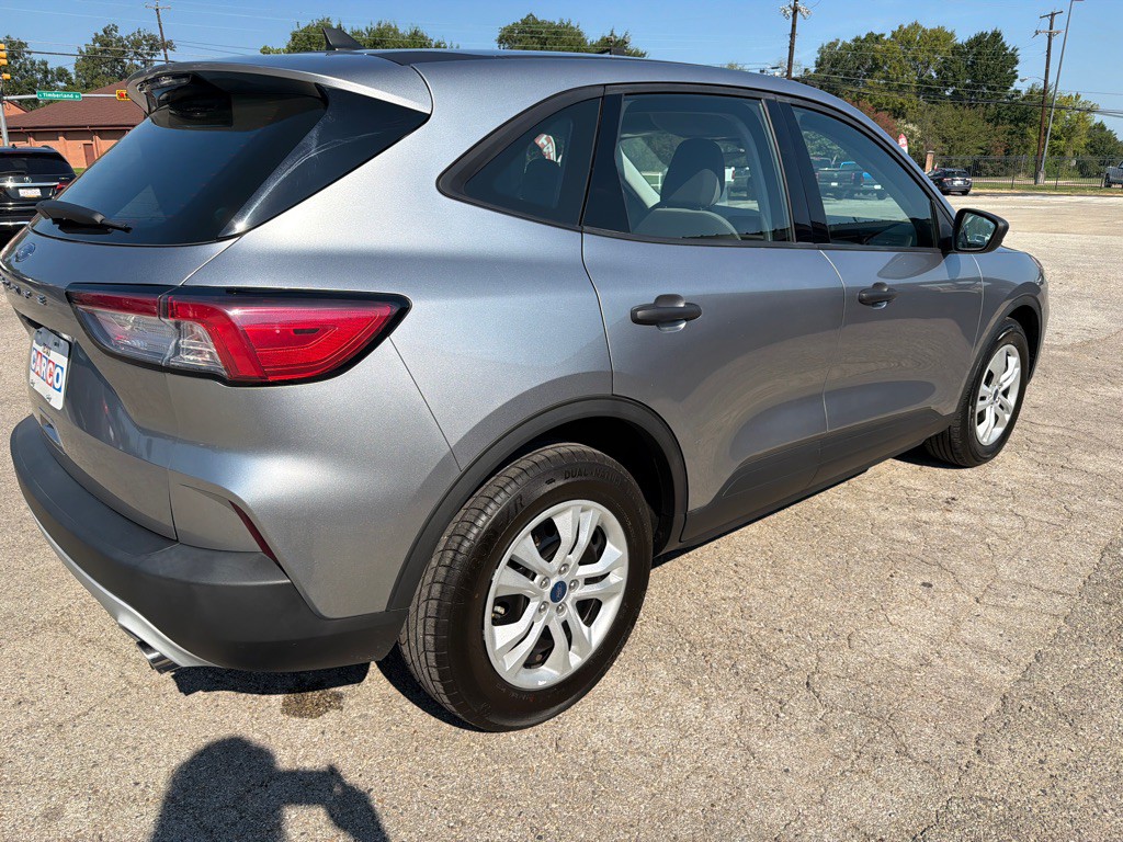 2022 Ford Escape Image 5