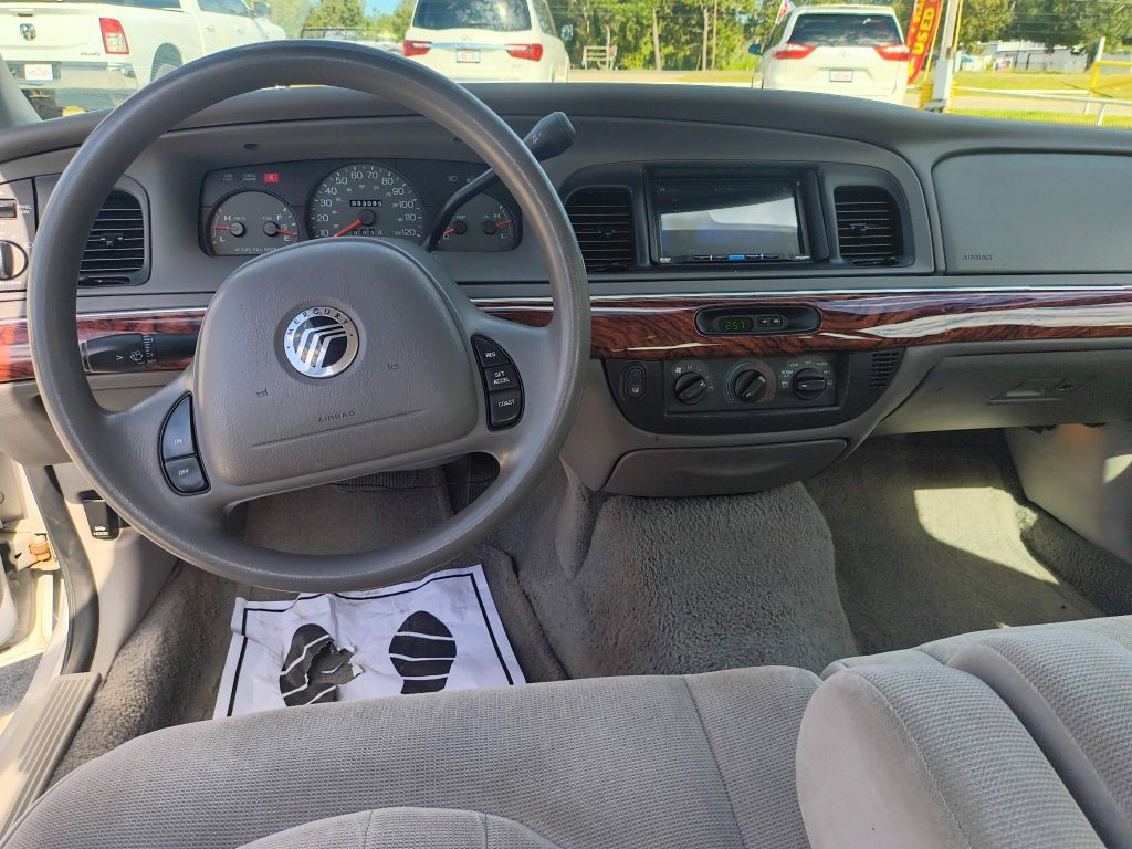 2001 Mercury Grand Marquis Image 13