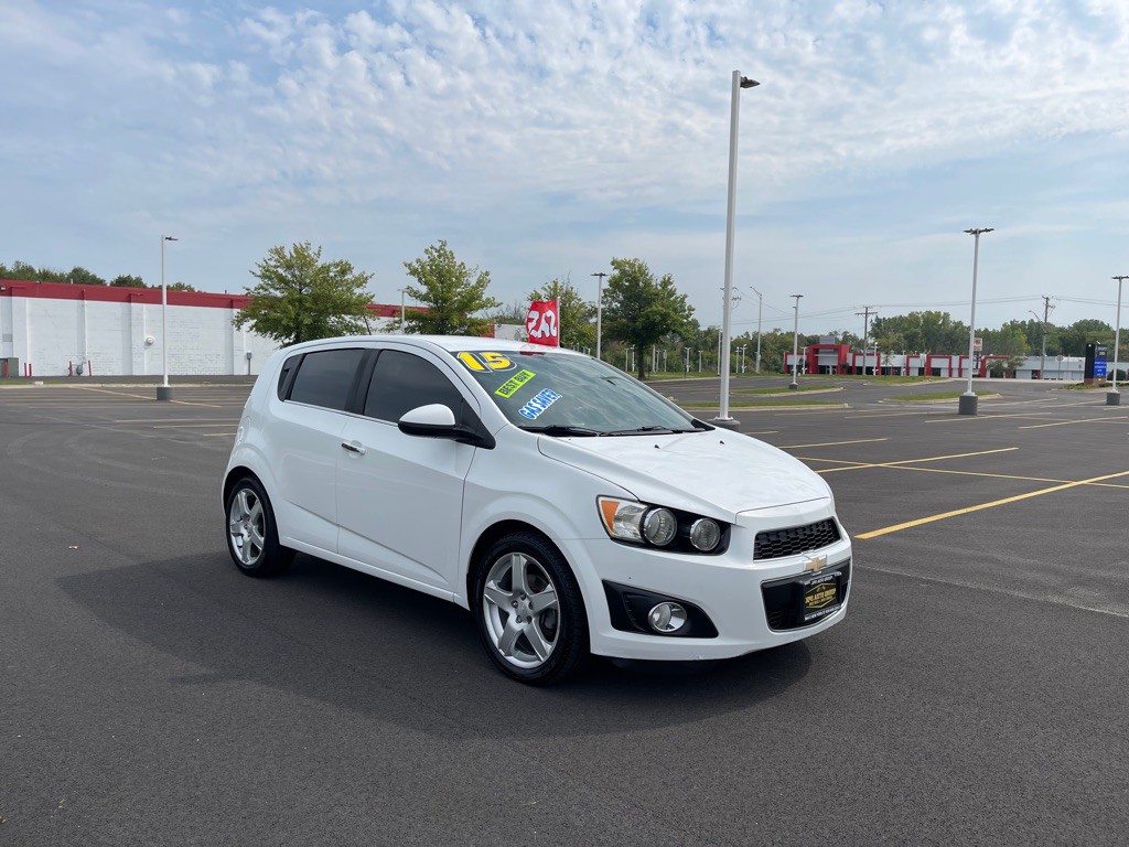 2015 Chevrolet Sonic Image 7