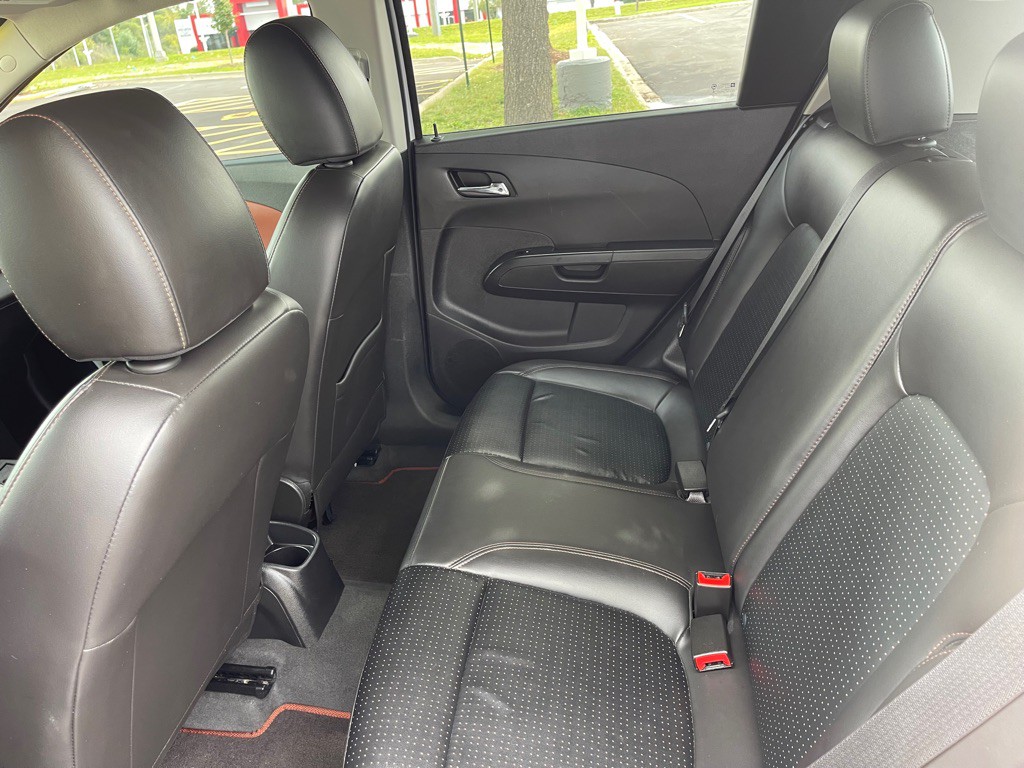 2015 Chevrolet Sonic Image 15