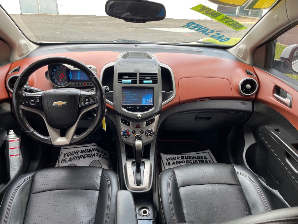 2015 Chevrolet Sonic Image 18