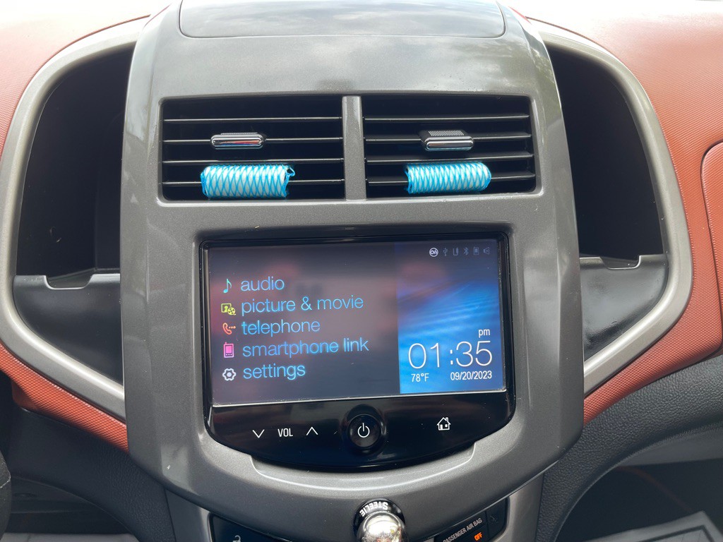 2015 Chevrolet Sonic Image 22