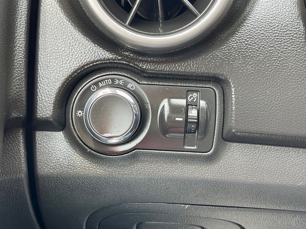 2015 Chevrolet Trax Image 23