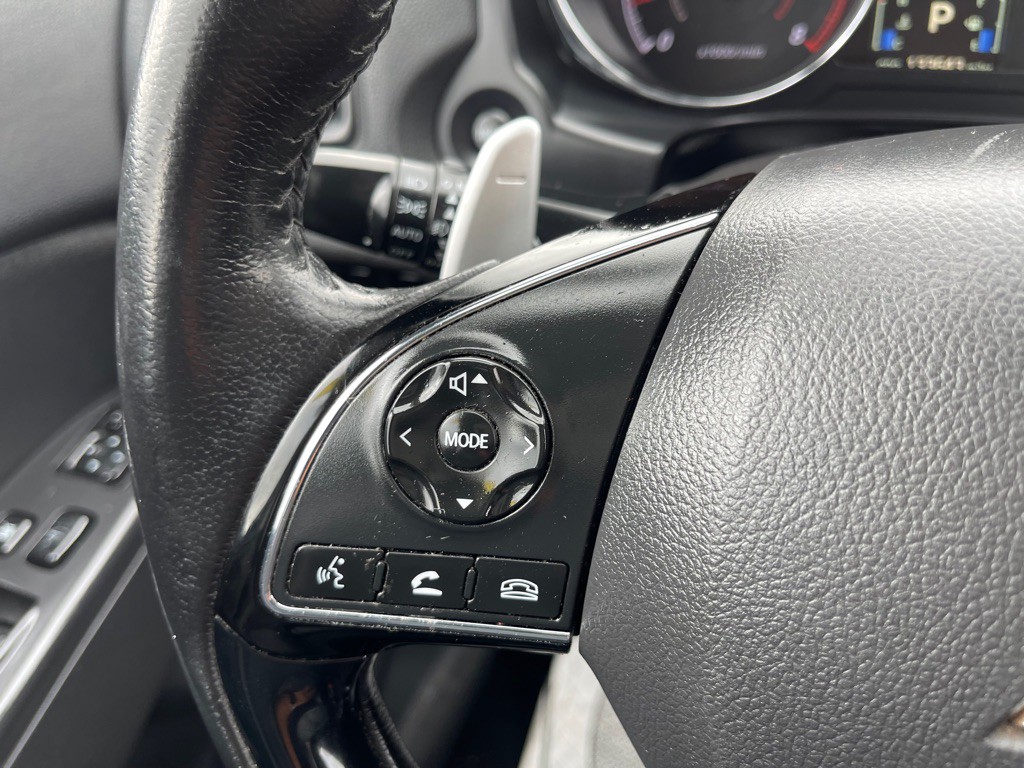 2017 Mitsubishi Outlander Image 22