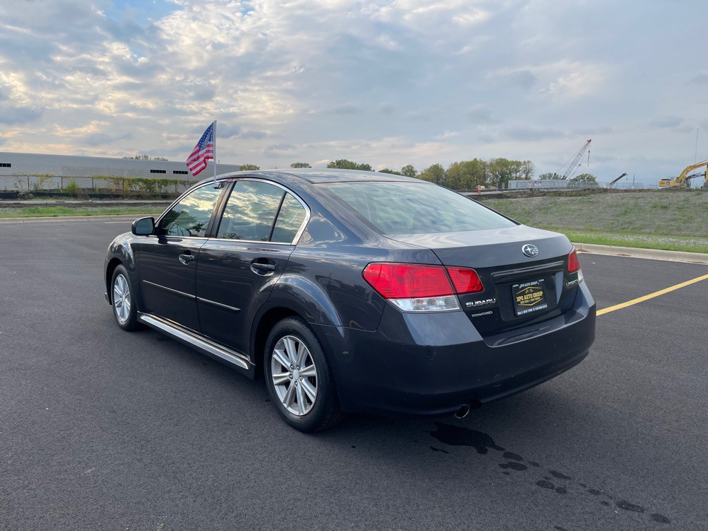 2012 Subaru Legacy Image 3