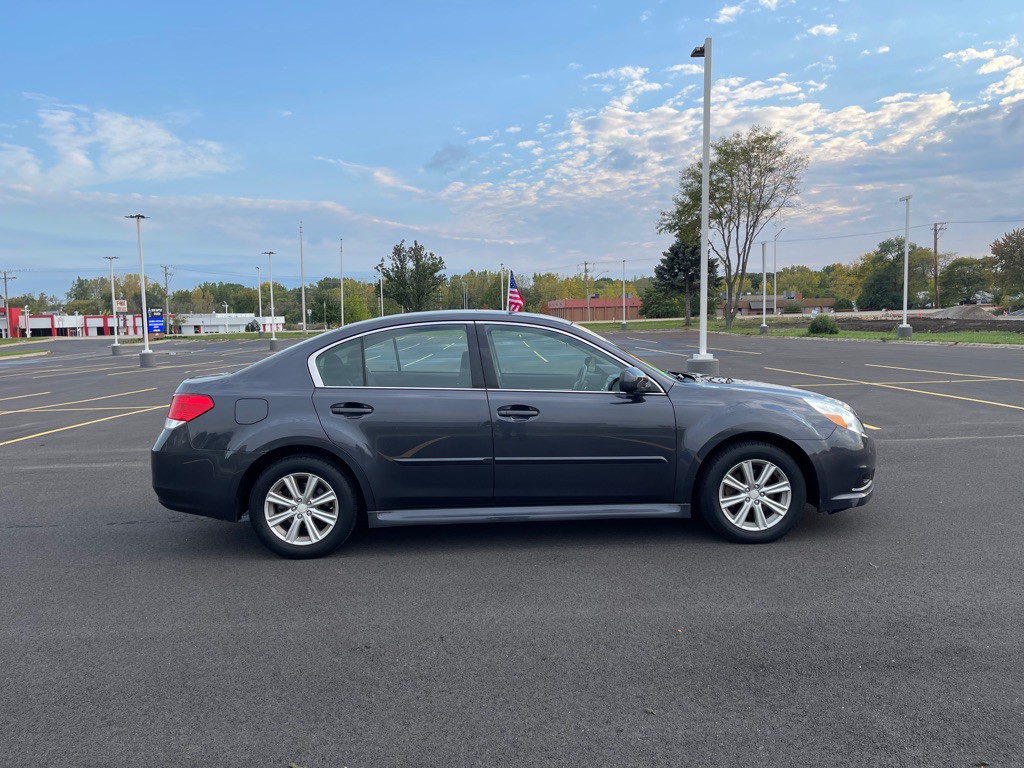 2012 Subaru Legacy Image 6