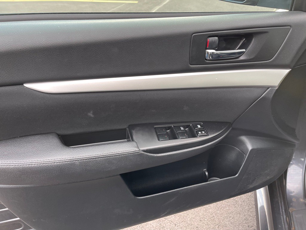 2012 Subaru Legacy Image 11