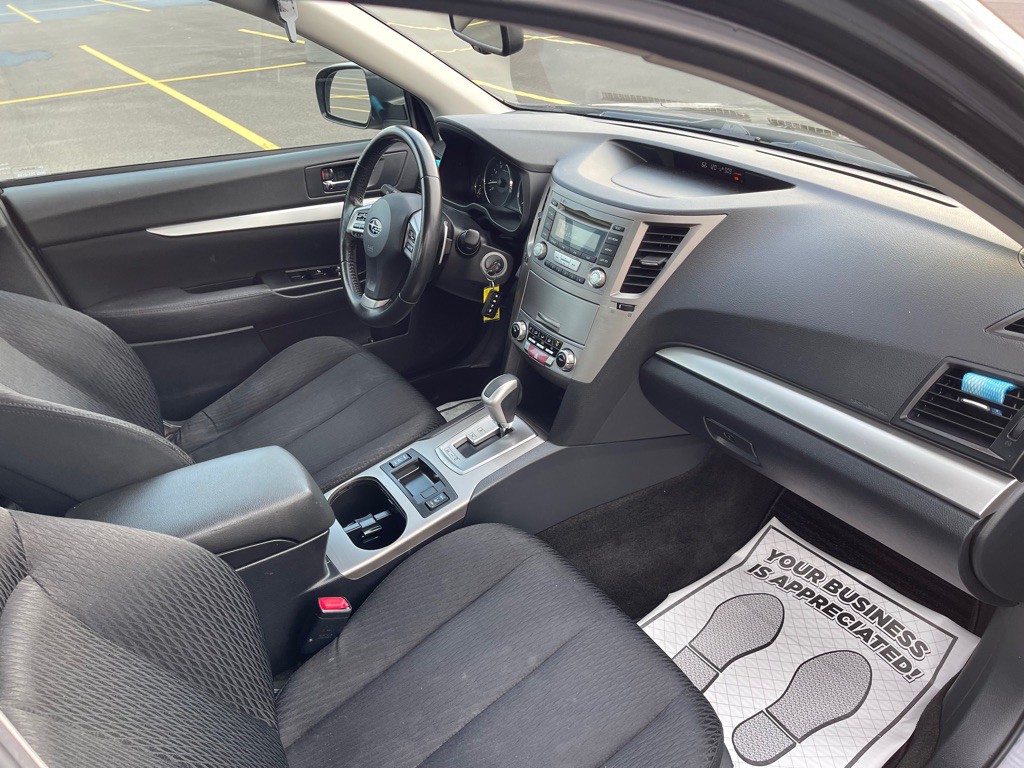 2012 Subaru Legacy Image 16
