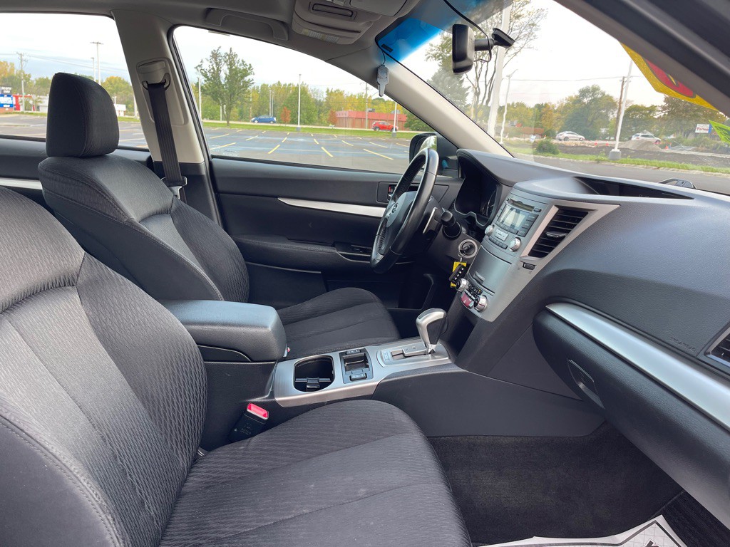 2012 Subaru Legacy Image 17