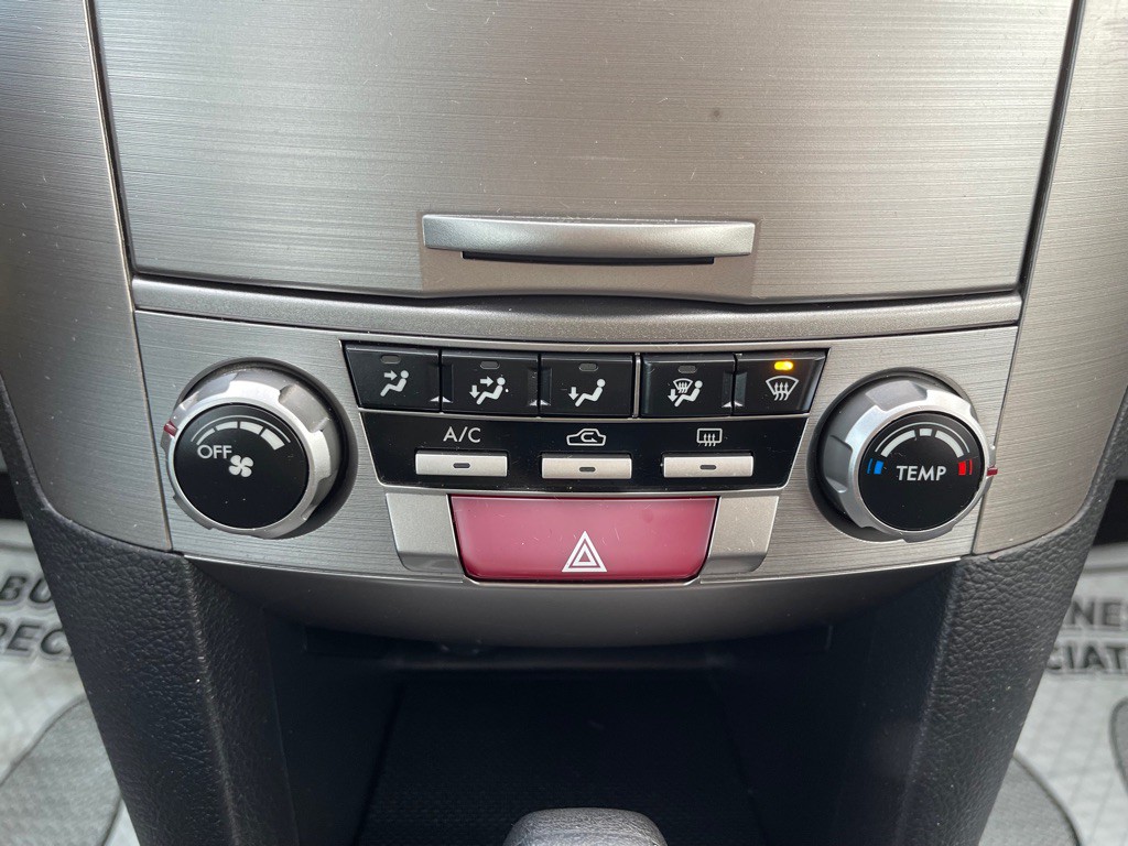 2012 Subaru Legacy Image 22