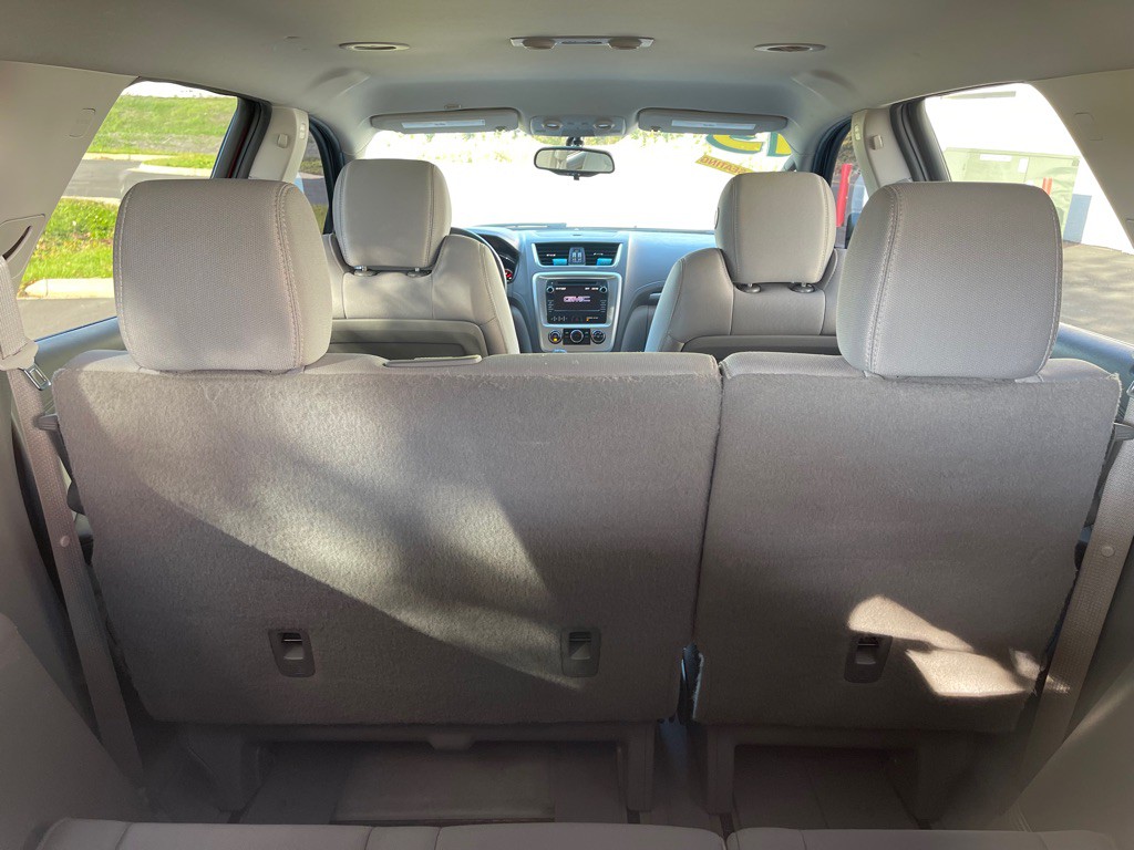 2015 GMC Acadia Image 14