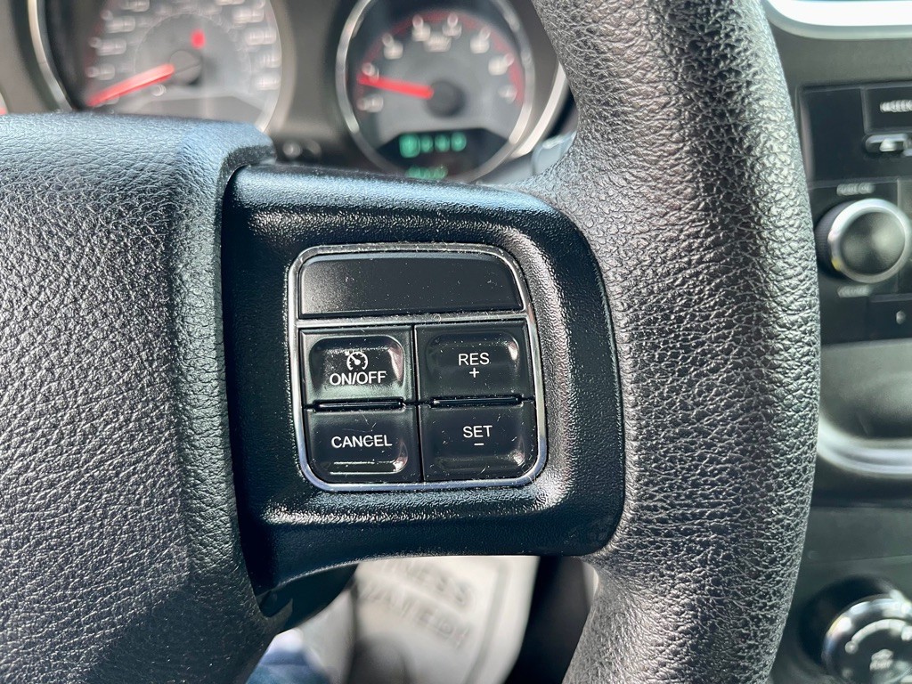 2014 Dodge Avenger Image 17