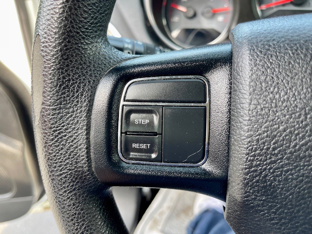 2014 Dodge Avenger Image 19