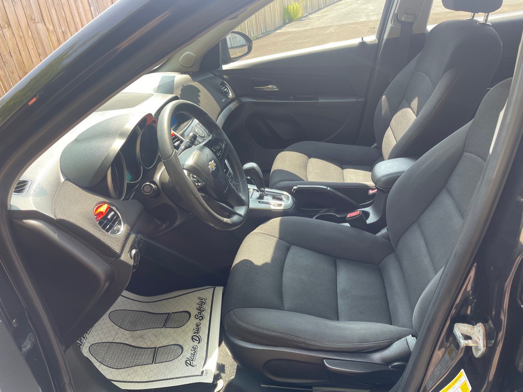 2016 Chevrolet Cruze Image 17