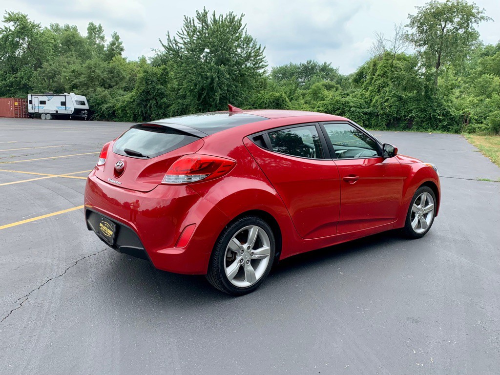 2015 Hyundai Veloster Image 5