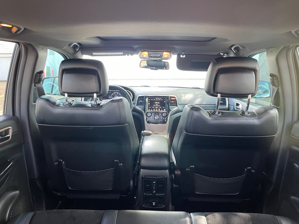 2015 Jeep Grand Cherokee Image 32