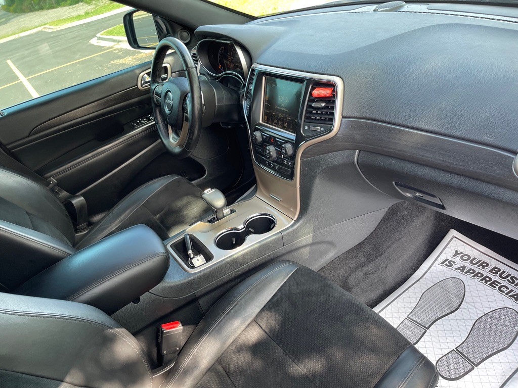 2015 Jeep Grand Cherokee Image 33