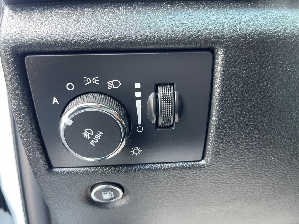 2015 Jeep Grand Cherokee Image 58