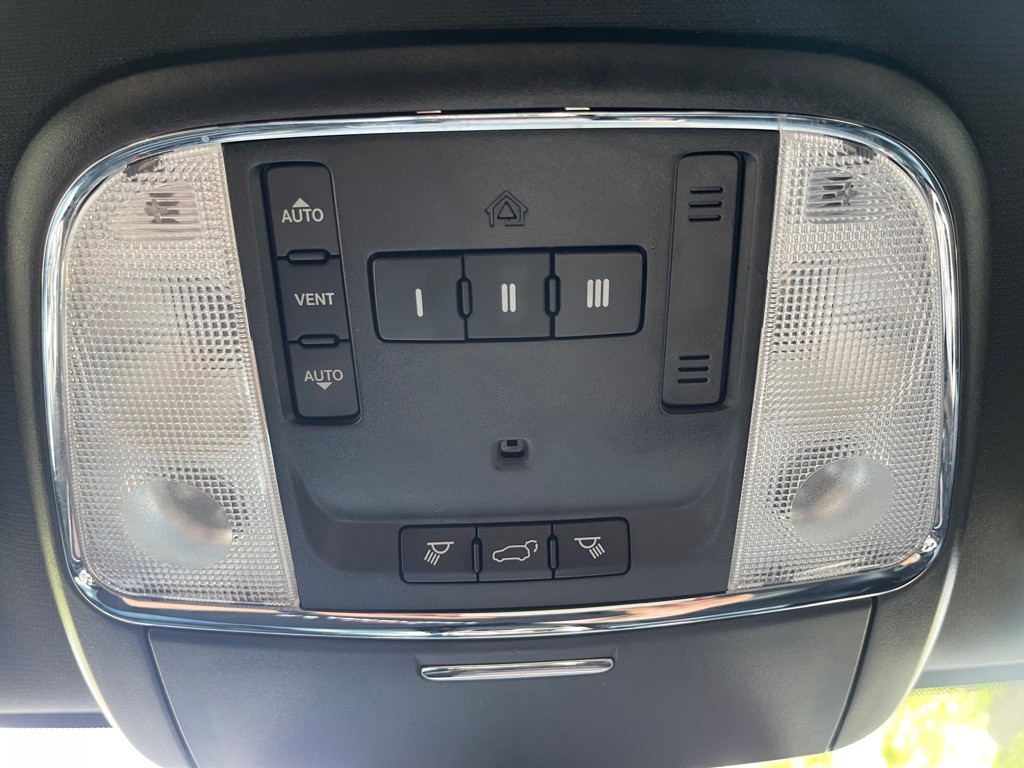 2015 Jeep Grand Cherokee Image 63