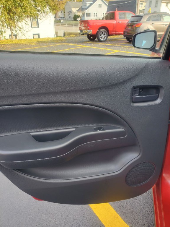 2019 Mitsubishi Mirage Image 30