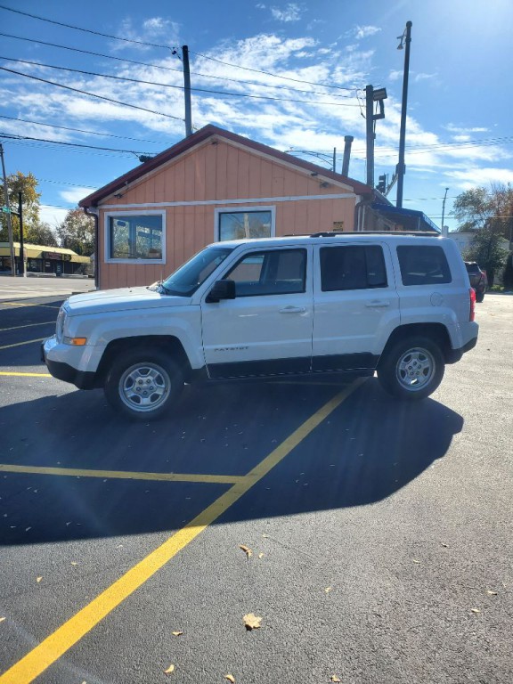 2017 Jeep Patriot Image 1