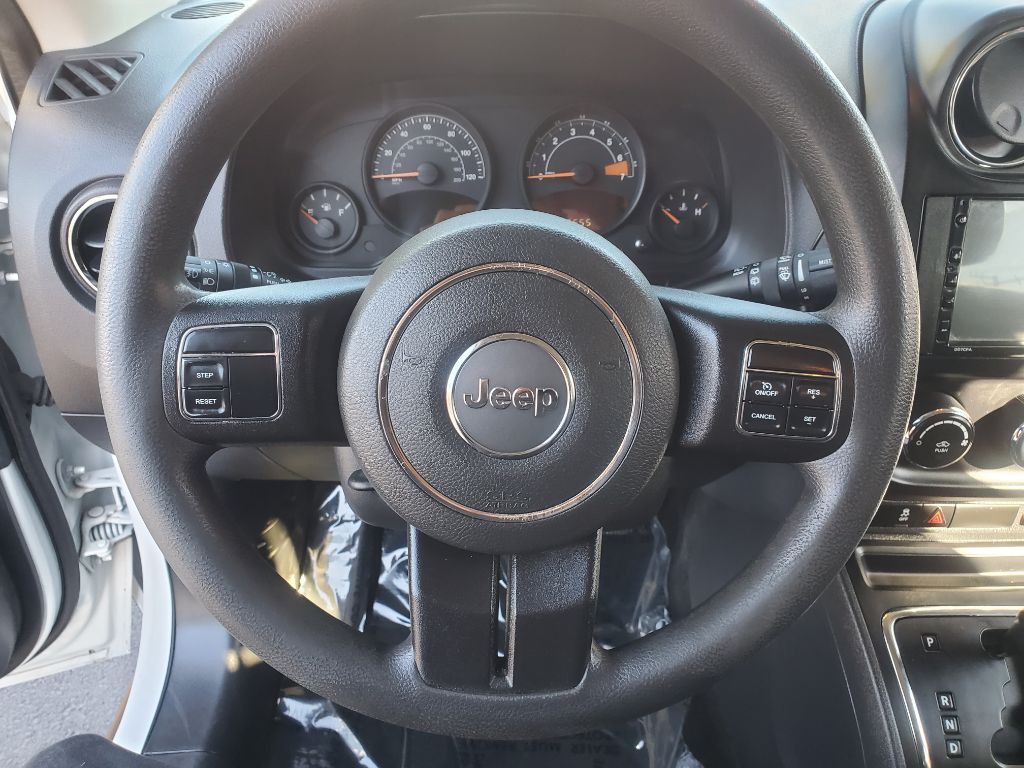 2017 Jeep Patriot Image 16