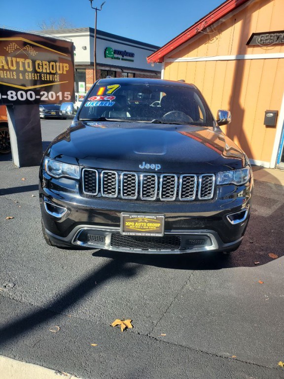 2017 Jeep Grand Cherokee Image 2