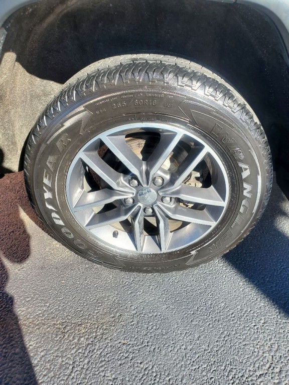 2017 Jeep Grand Cherokee Image 5