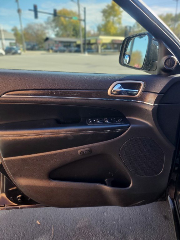 2017 Jeep Grand Cherokee Image 8