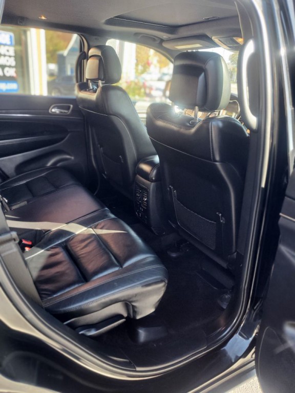 2017 Jeep Grand Cherokee Image 11