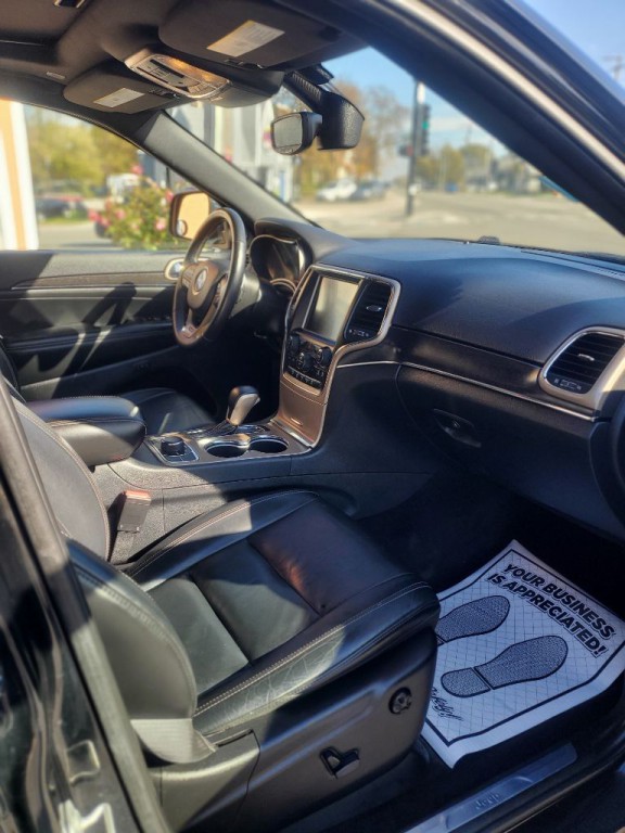 2017 Jeep Grand Cherokee Image 13