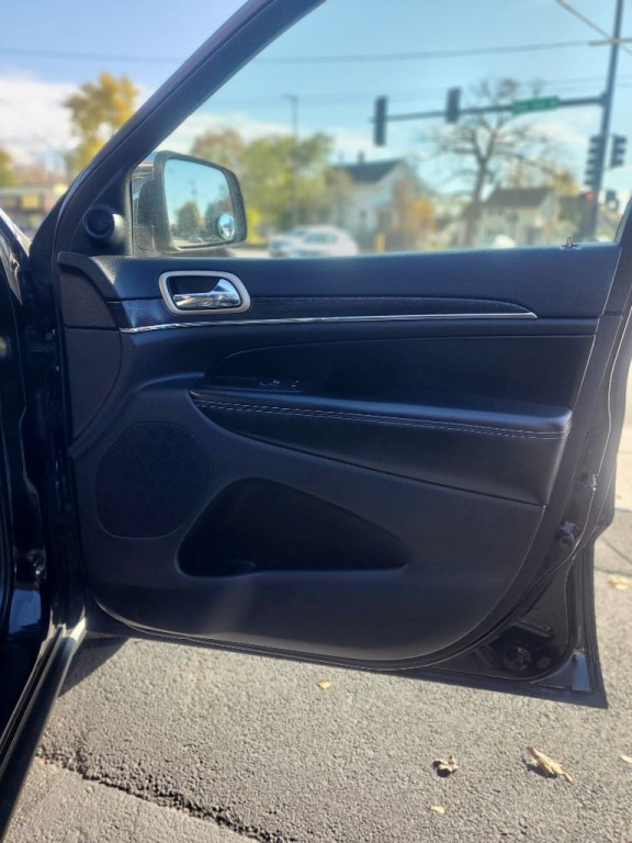 2017 Jeep Grand Cherokee Image 14