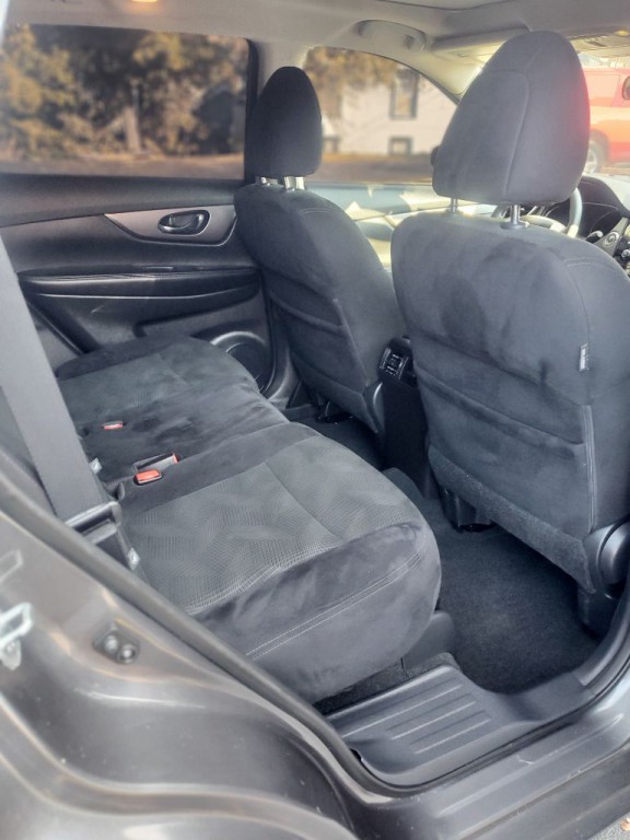 2015 Nissan Rogue Image 9