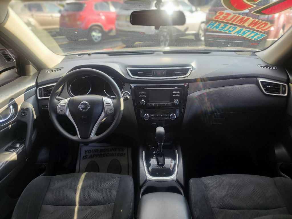 2015 Nissan Rogue Image 14