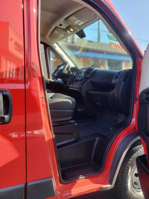 2017 RAM Promaster Image 7