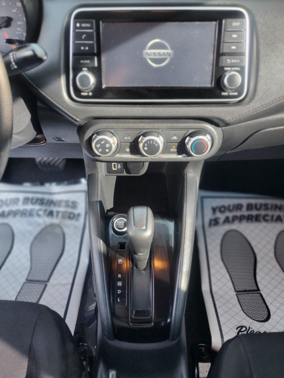 2021 Nissan Versa Image 18