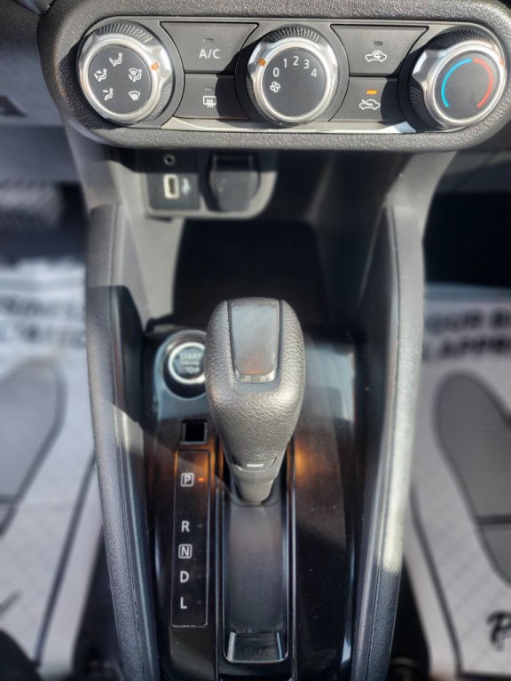 2021 Nissan Versa Image 20